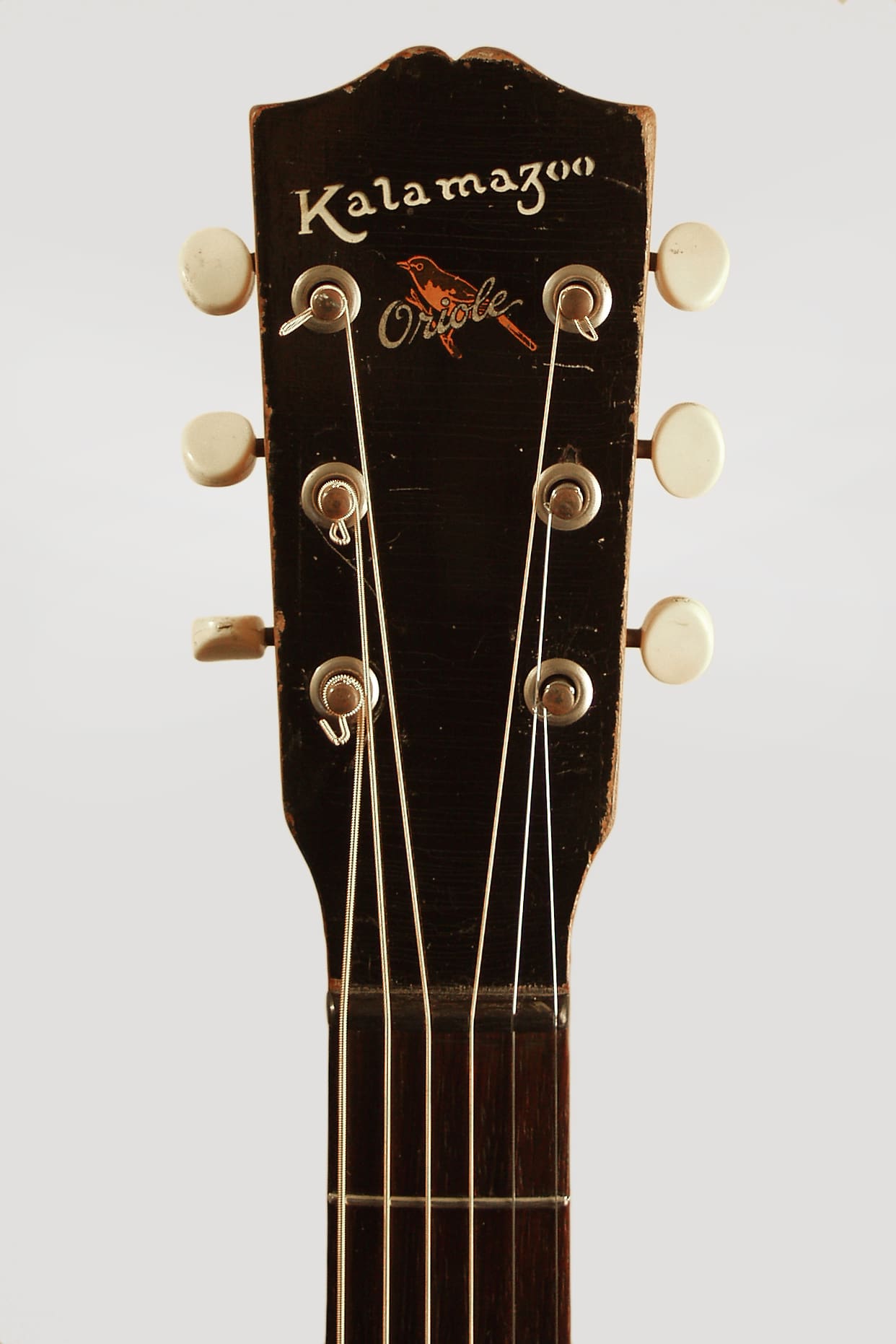 Catch of the Day: 1940 Kalamazoo KGN-12 Oriole - Fretboard Journal