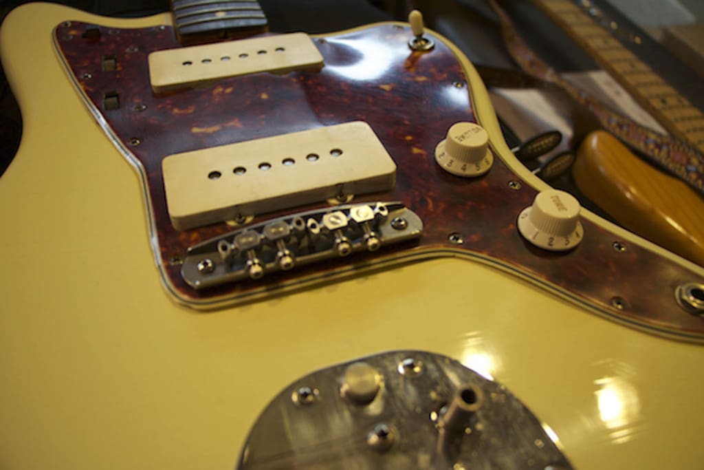 billFrisellJazzmaster.resized