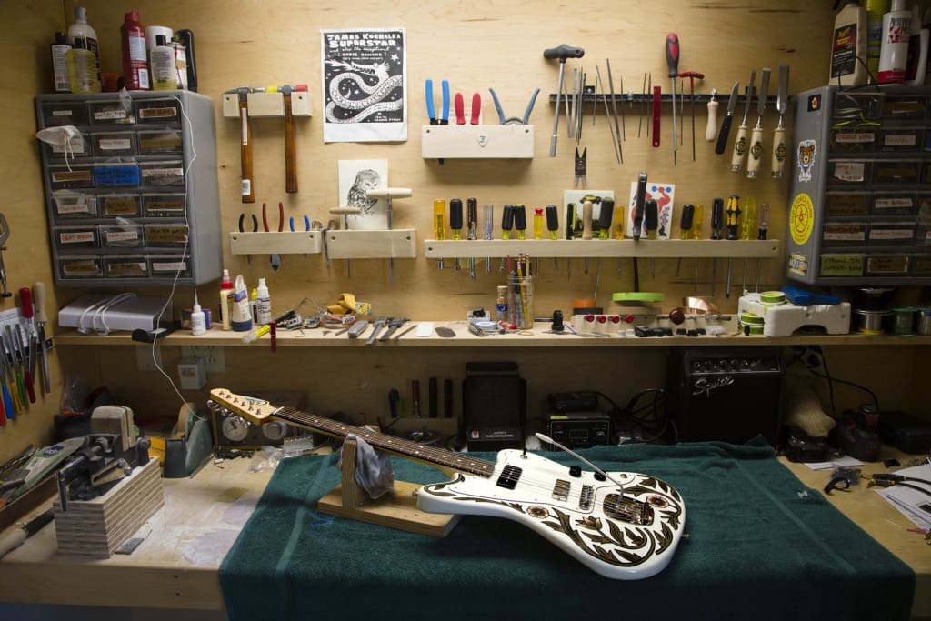 crestonLeaBenchOffset