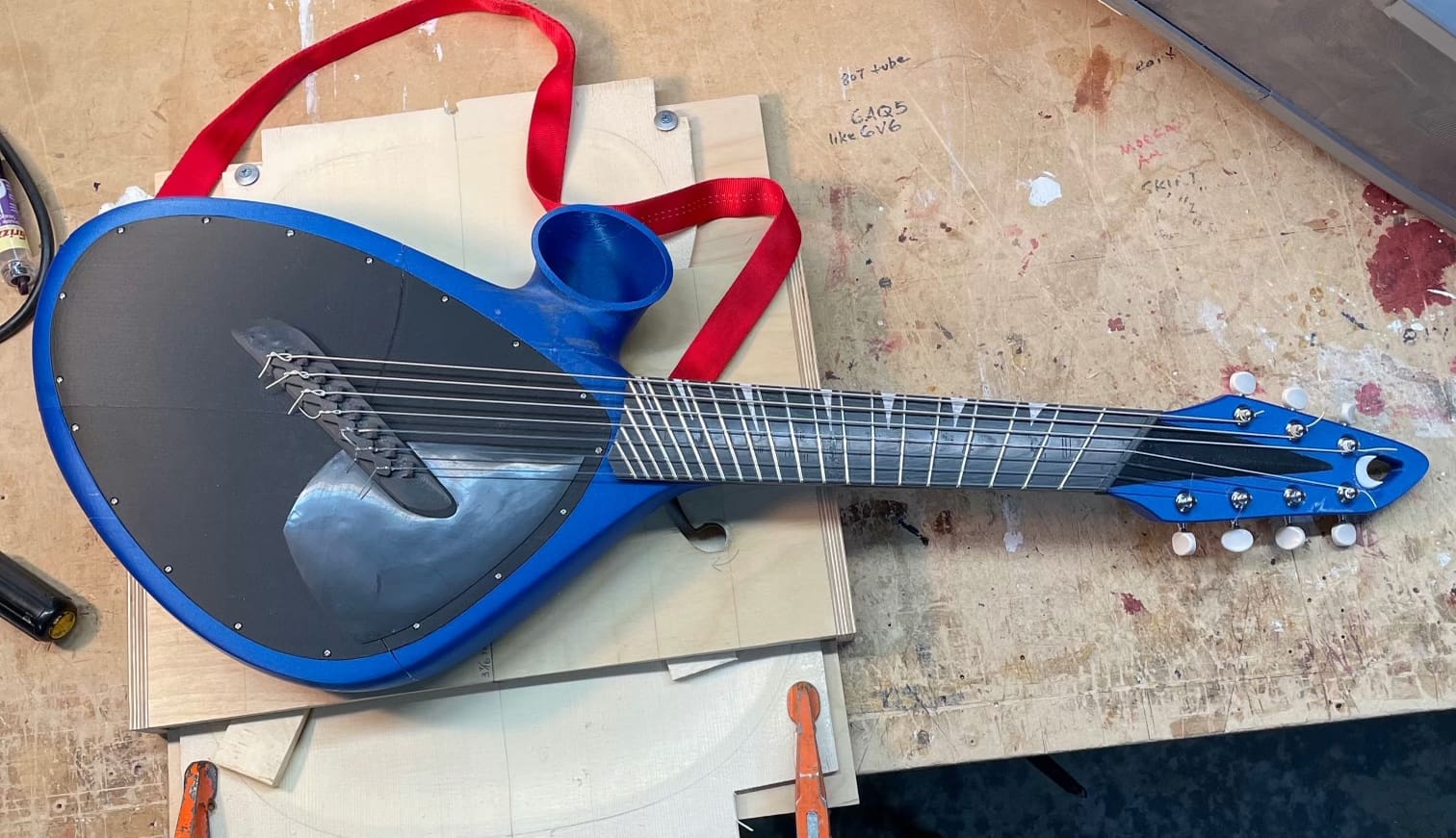 Bench Press: Bozo Cardozo's 3D-printed unnamed mandolin-guitar
