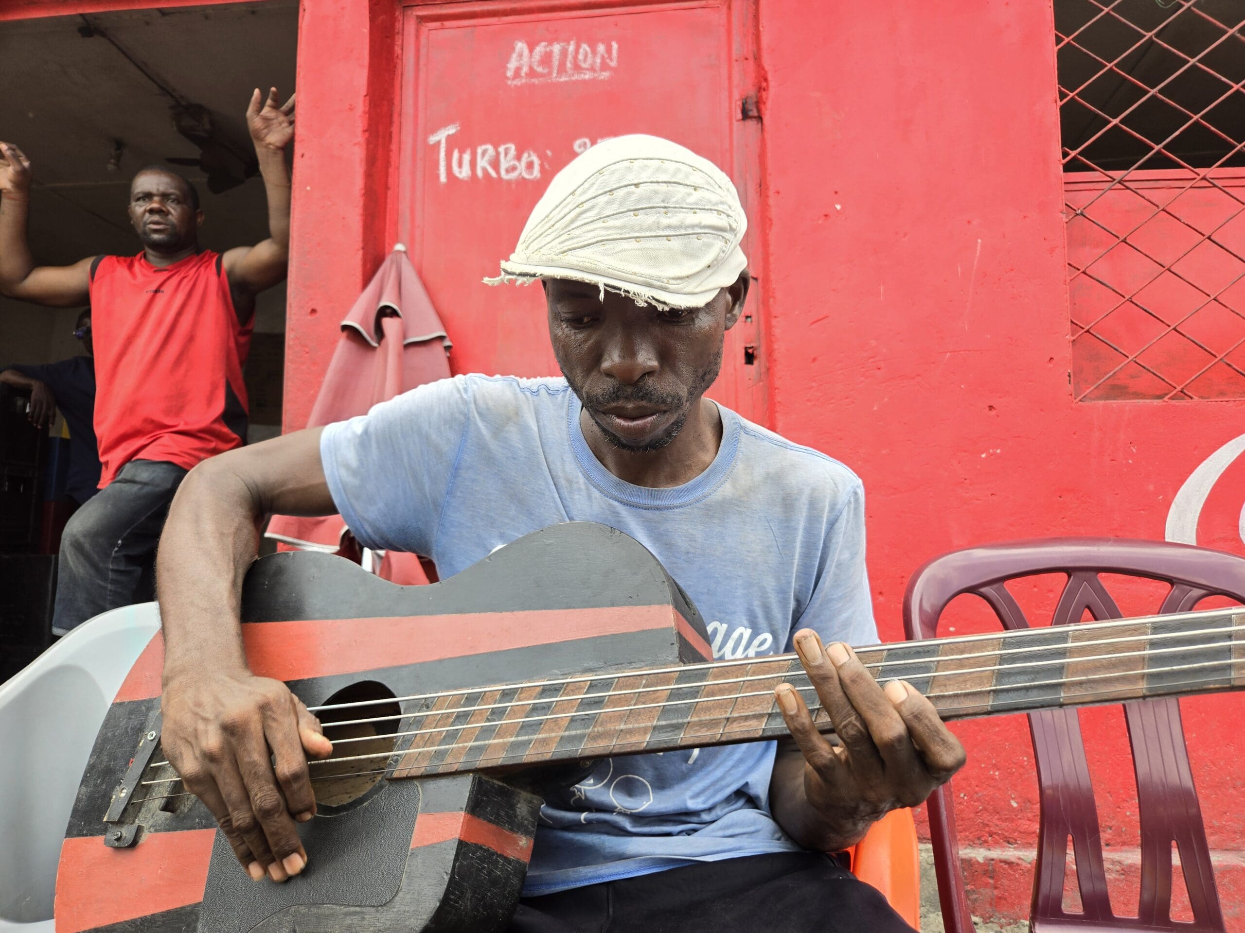 What's Inside: Fretboard Journal 56 - Fretboard Journal